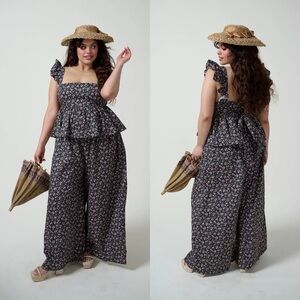 Selkie Garden Song Weekender Floral Ruffle Jumpsuit Black Pink Large NWT